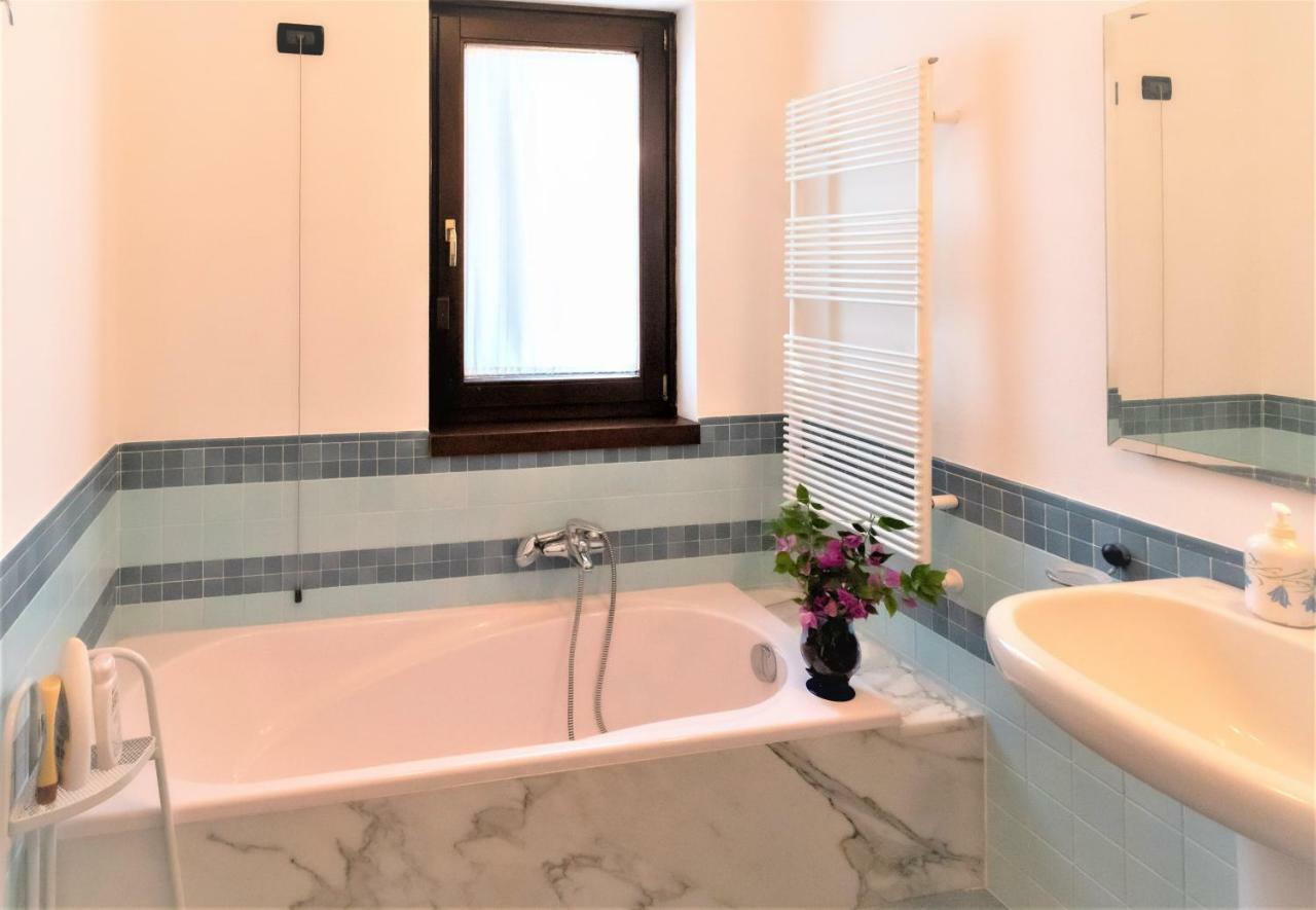 B&B Villa Apuana Марина-ди-Каррара Экстерьер фото