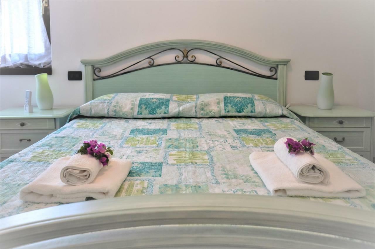 B&B Villa Apuana Марина-ди-Каррара Экстерьер фото