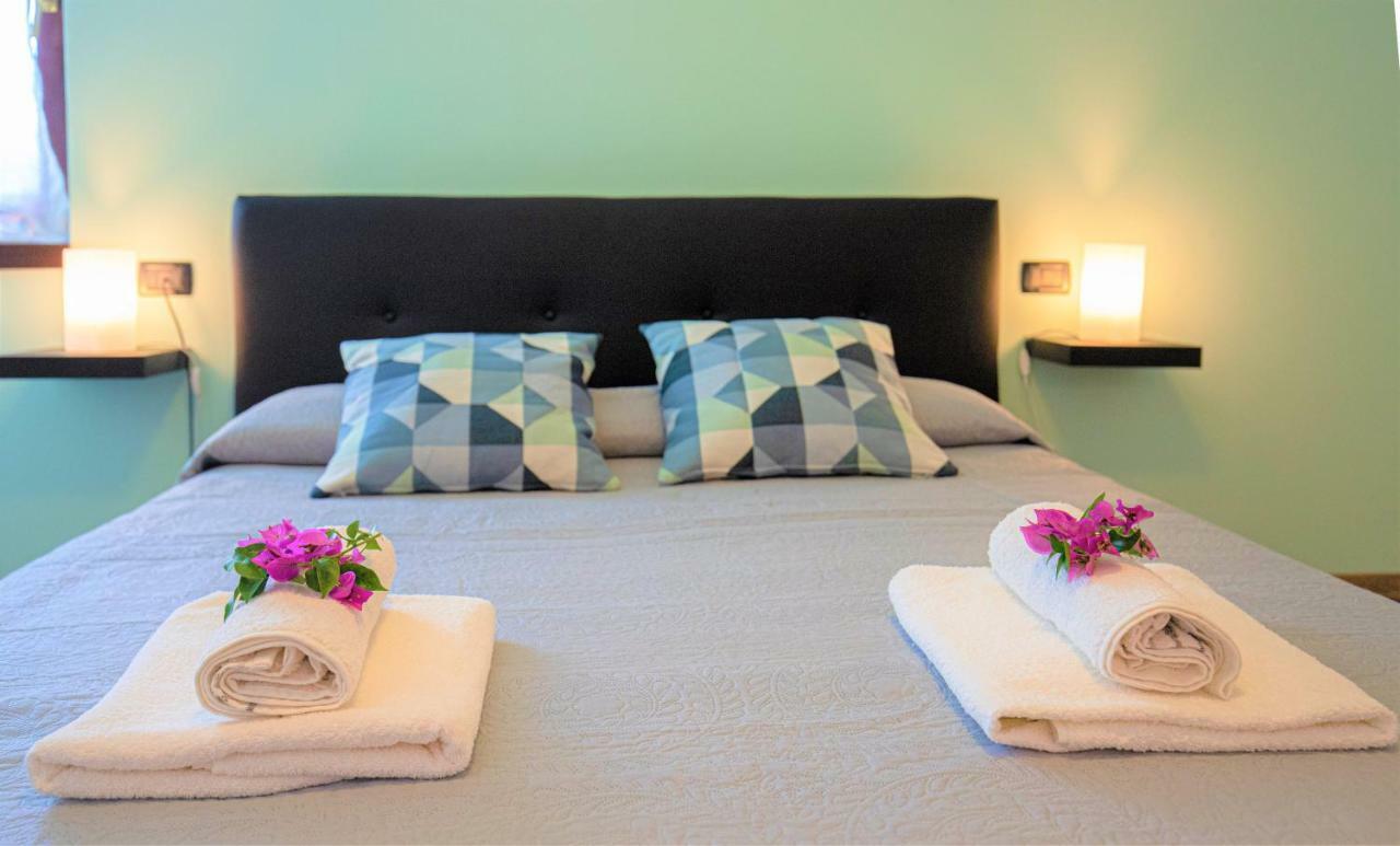 B&B Villa Apuana Марина-ди-Каррара Экстерьер фото