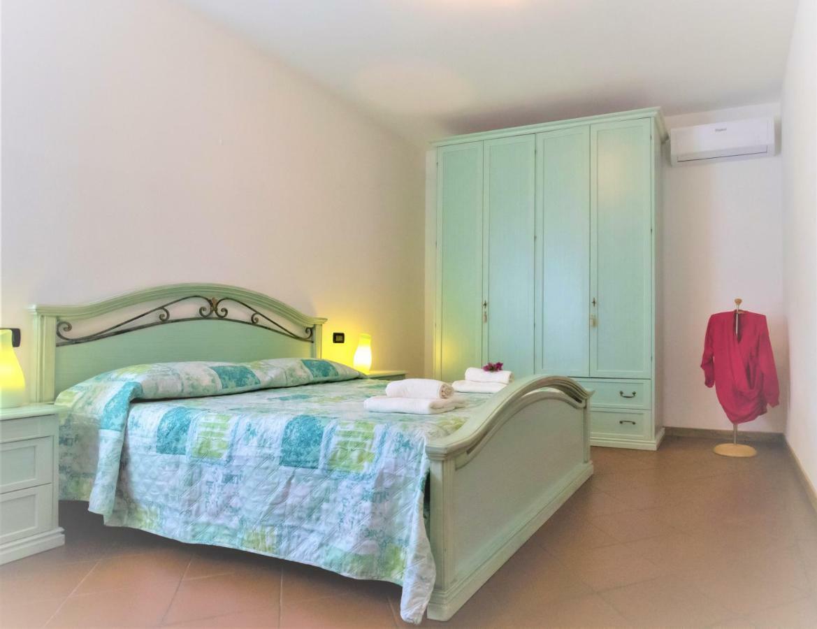 B&B Villa Apuana Марина-ди-Каррара Экстерьер фото